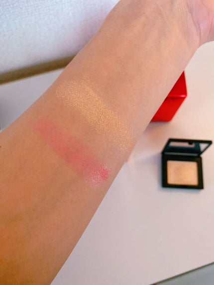 ミニオーガズム リップ&ハイライターデュオ/NARS/メイクアップキットを使ったクチコミ(2枚目)