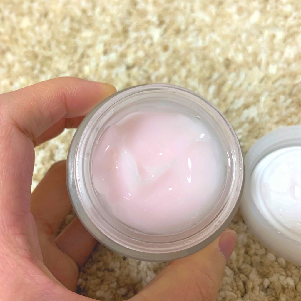 ローズウォーター スリーピングマスク/FEMMUE/フェイスクリームを使ったクチコミ(2枚目)