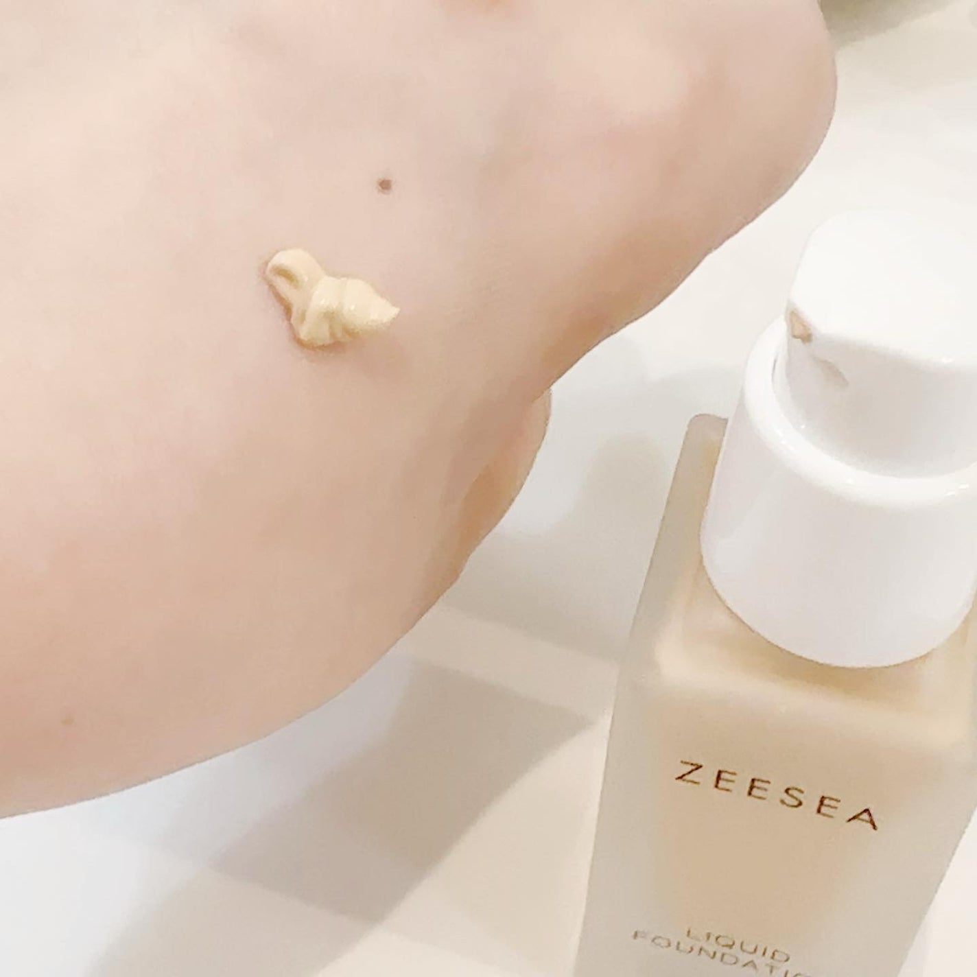 化粧崩れ対策 リキッドファンデーション/ZEESEA/リキッドファンデーションを使ったクチコミ(3枚目)