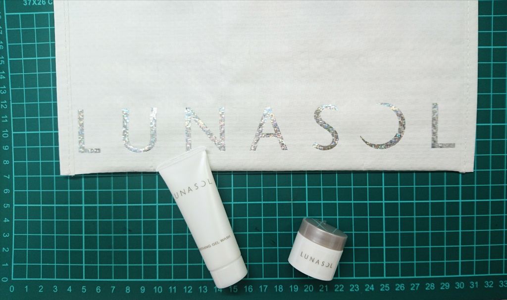 グロウイングシームレスバーム/LUNASOL/クリーム・エマルジョンファンデーションを使ったクチコミ(1枚目)