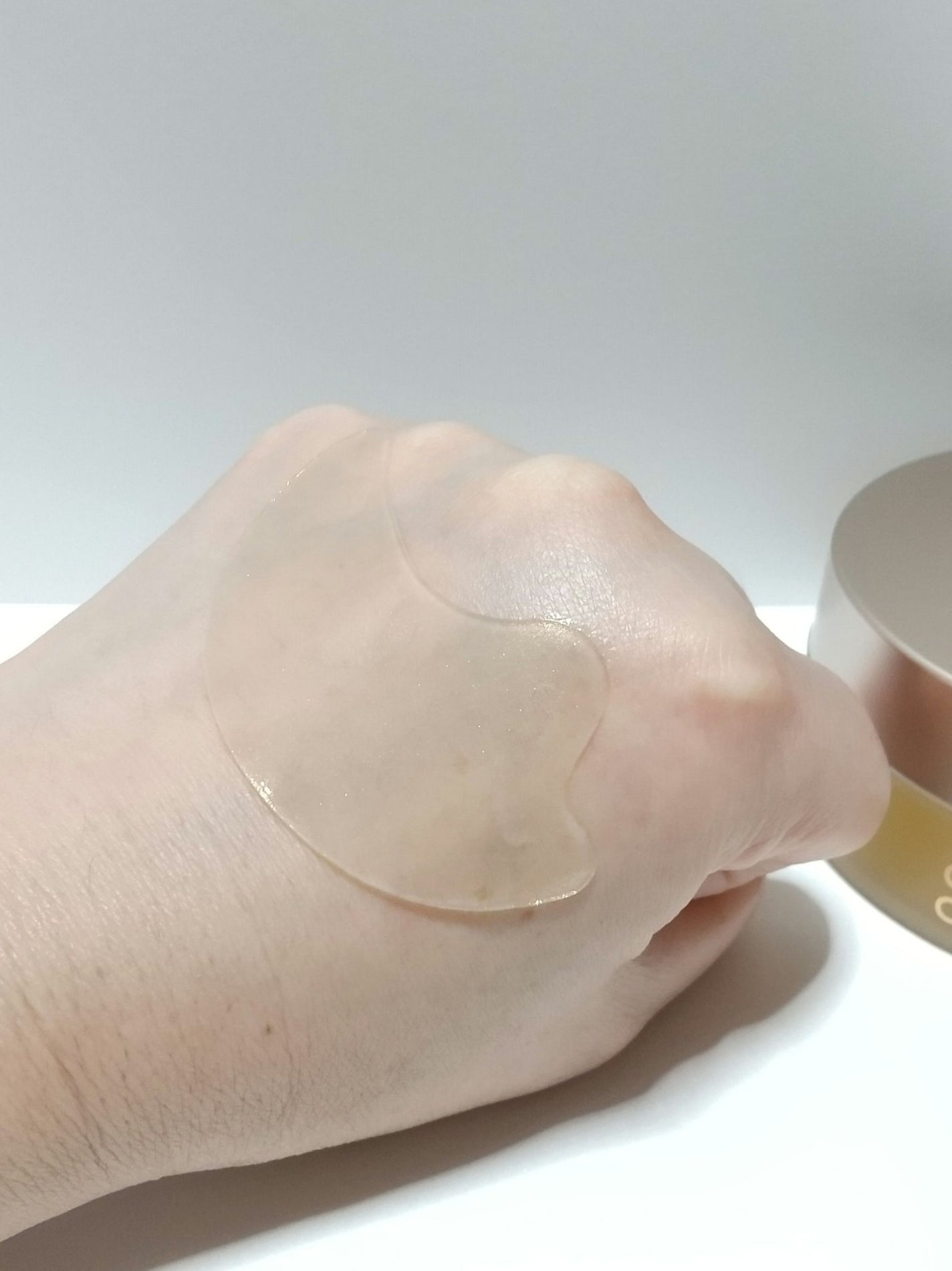 ゴールドコラーゲンパーフェクションアイパッチ/SNP/シートマスク・パックを使ったクチコミ(3枚目)