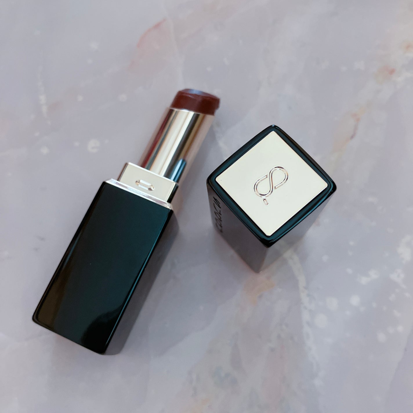 モイスチャー グレイズ リップスティック/SUQQU/口紅を使ったクチコミ(4枚目)