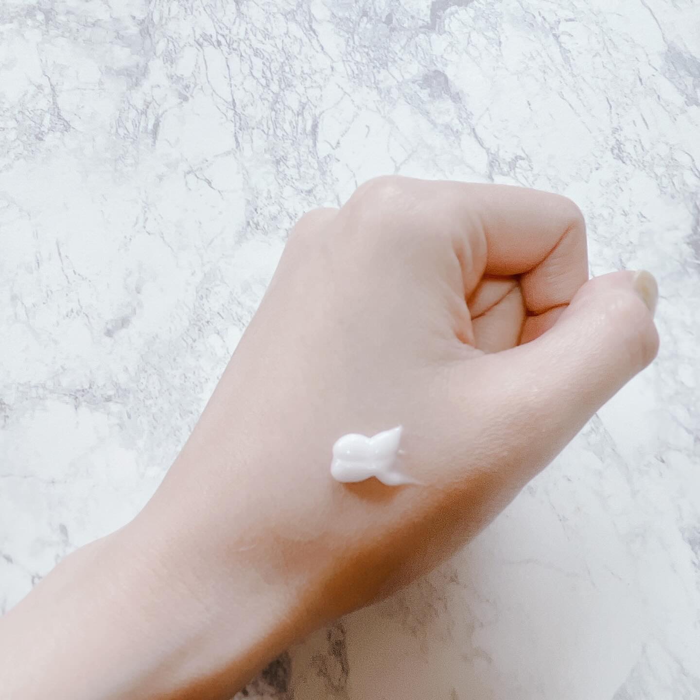 メディケイティッド センシティブケア ボディローション 美肌ケア【医薬部外品】/ヴァセリン/ボディローションを使ったクチコミ（3枚目）