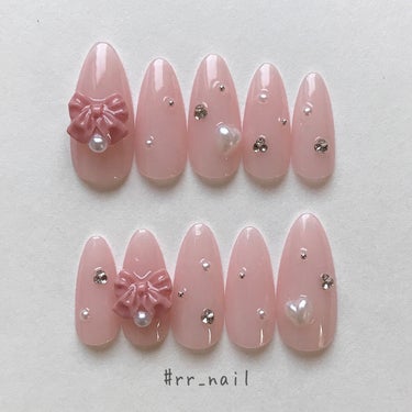 mercariにてネイルチップ販売しています！

#rr_nail で検索🌷

一つ一つ丁寧に作っているので是非...♡ 


#ネイルチップ #ワンホンネイル #ビジューネイル #リボンネイル #パー