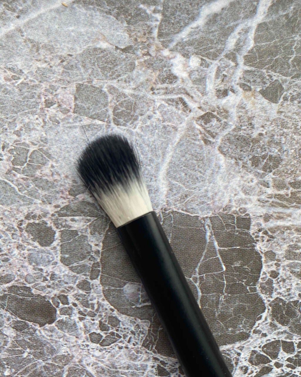 UR GLAM EYESHADOW BRUSH A/U R GLAM/メイクブラシを使ったクチコミ(2枚目)