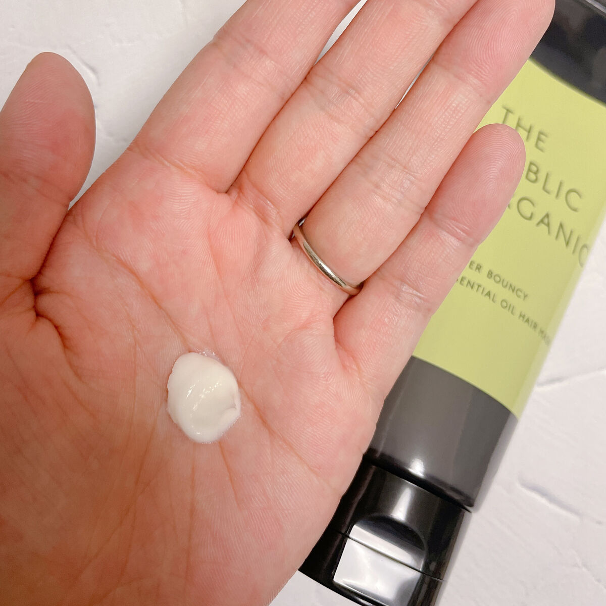 スーパーバウンシー ディープモイスト ヘアマスク/THE PUBLIC ORGANIC/ヘアマスク・ヘアパックを使ったクチコミ（2枚目）