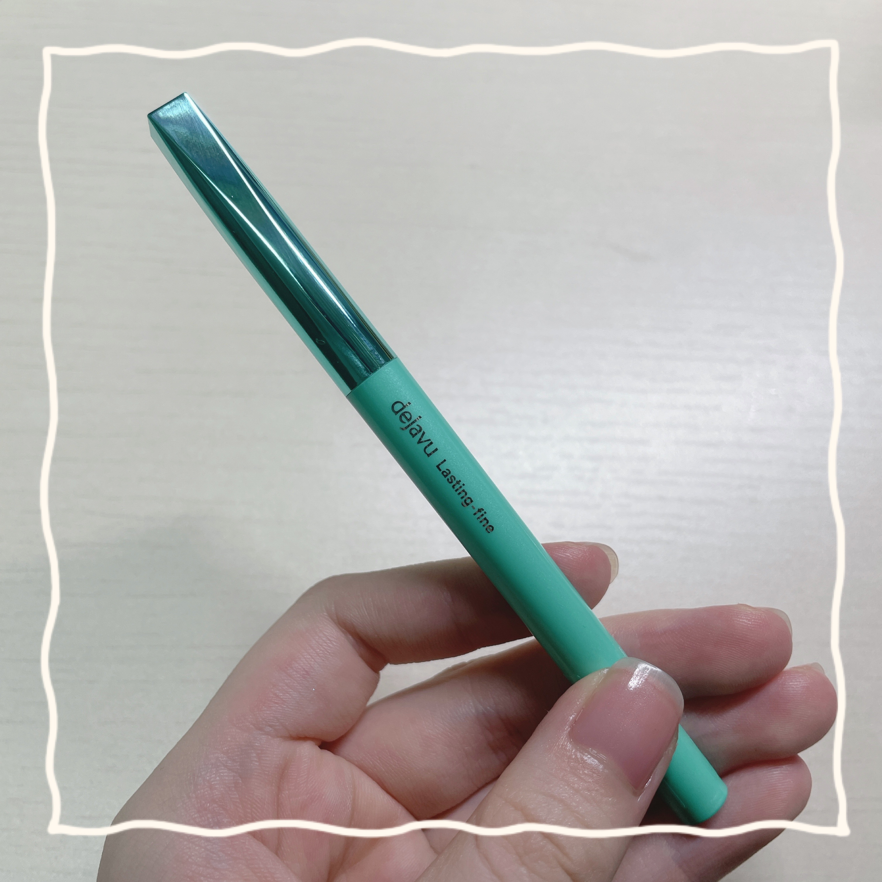 「密着アイライナー」クリームペンシル/デジャヴュ/ペンシルアイライナーを使ったクチコミ（1枚目）