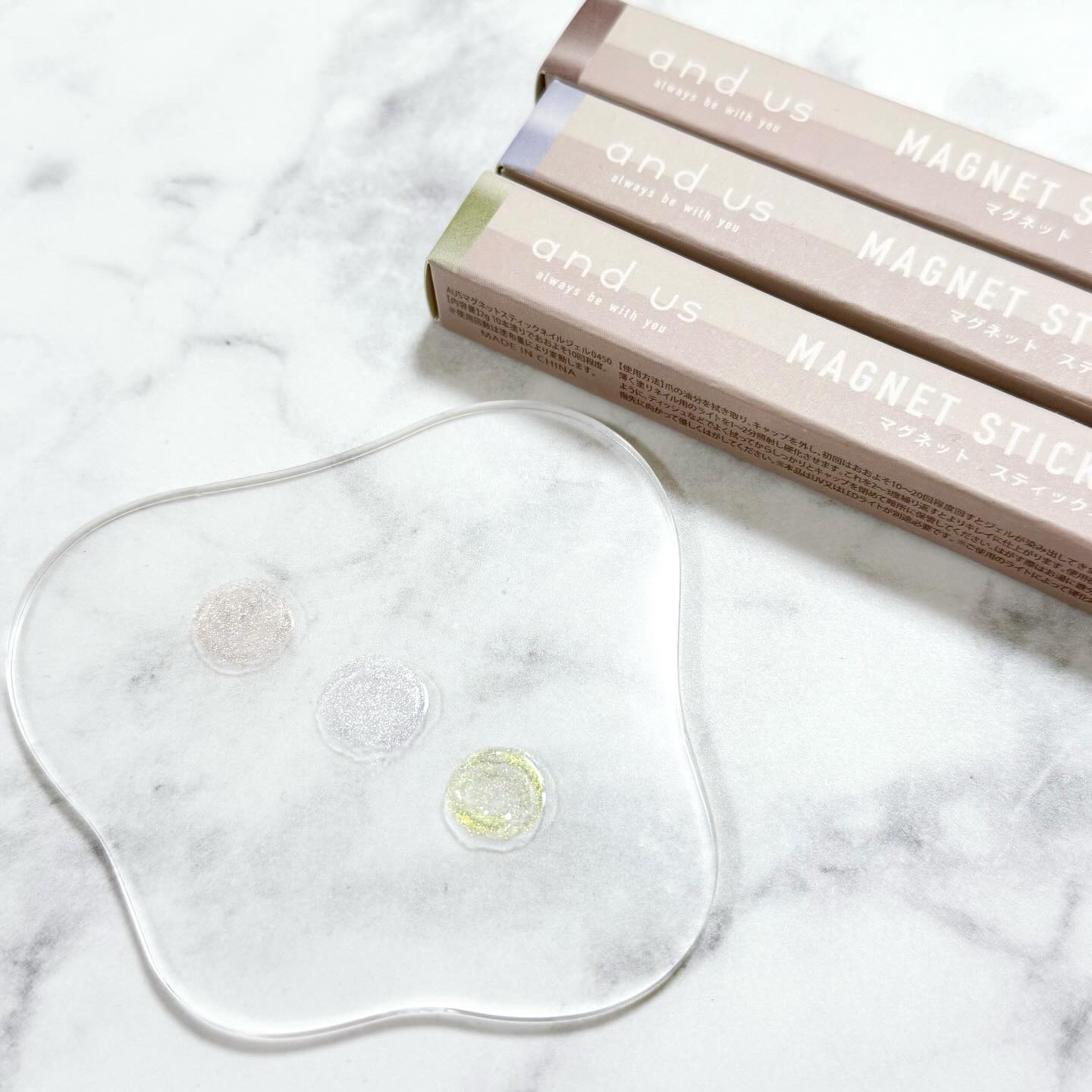 マグネットスティックネイルジェル/3COINS/ジェルネイルを使ったクチコミ（2枚目）