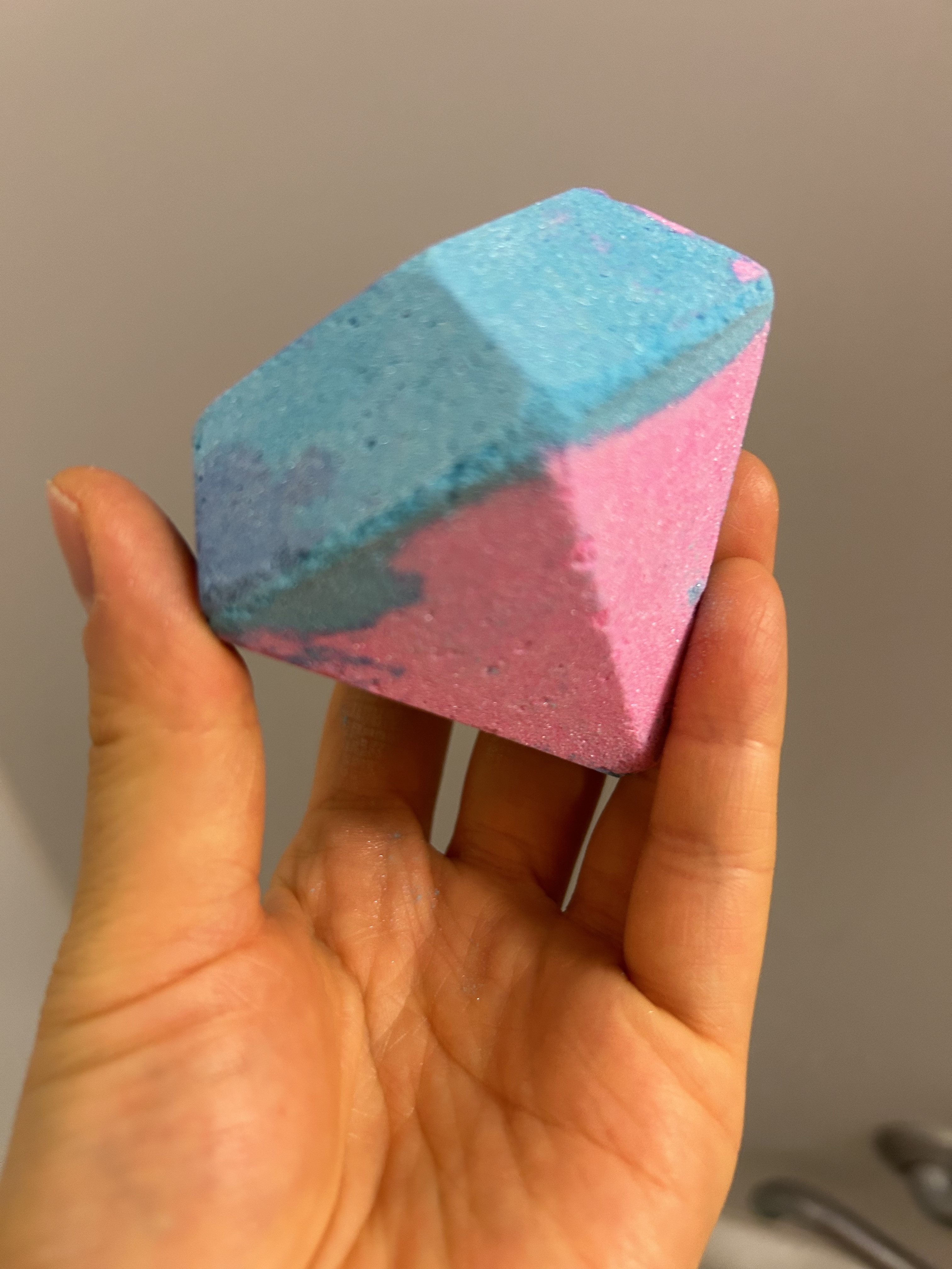 カラー・クラリティ・カラット・カット/ラッシュ/炭酸系入浴剤を使ったクチコミ（2枚目）