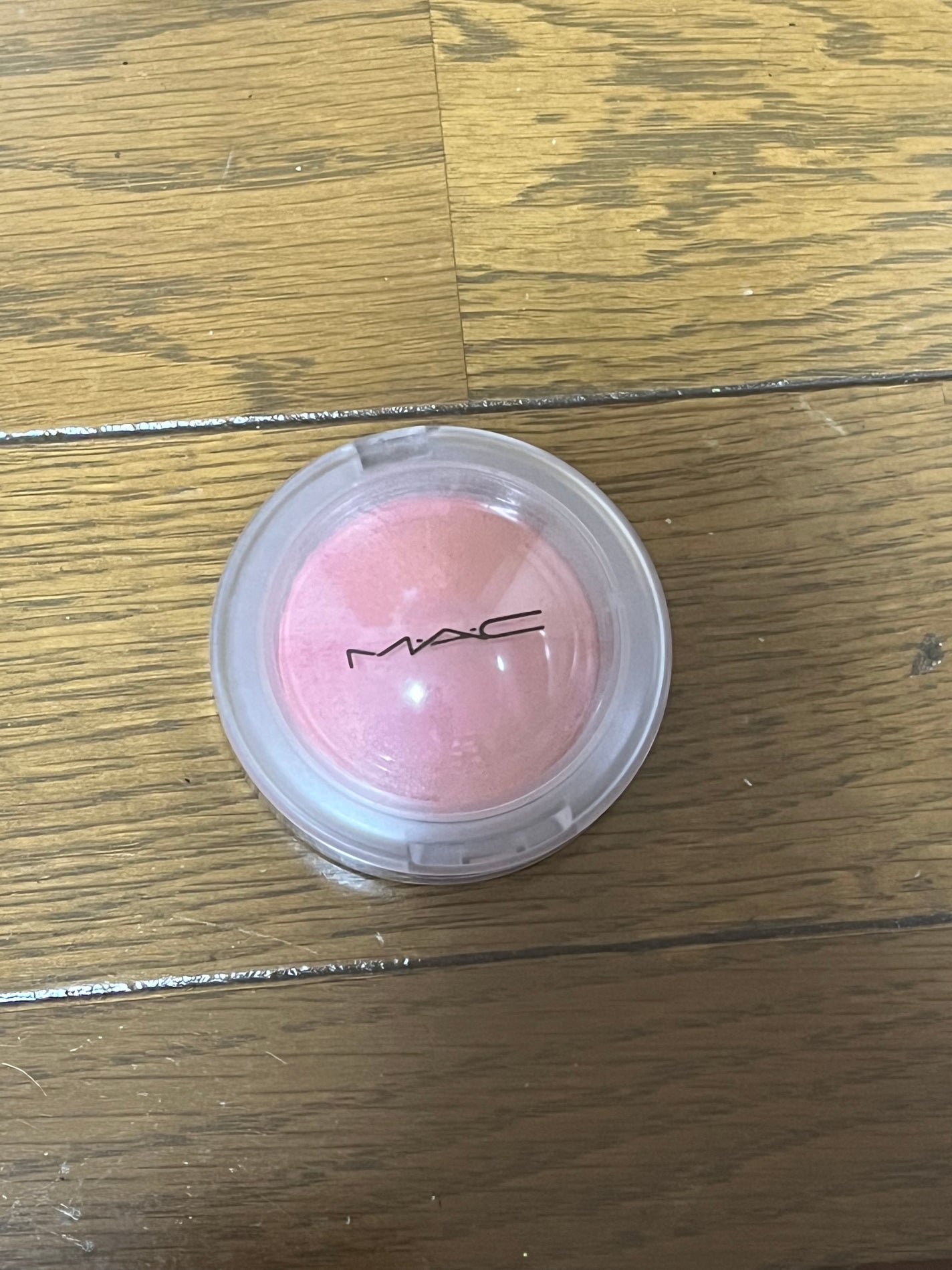 グロープレイ クッショニー ブラッシュ/M・A・C/ジェル・クリームチークを使ったクチコミ(1枚目)