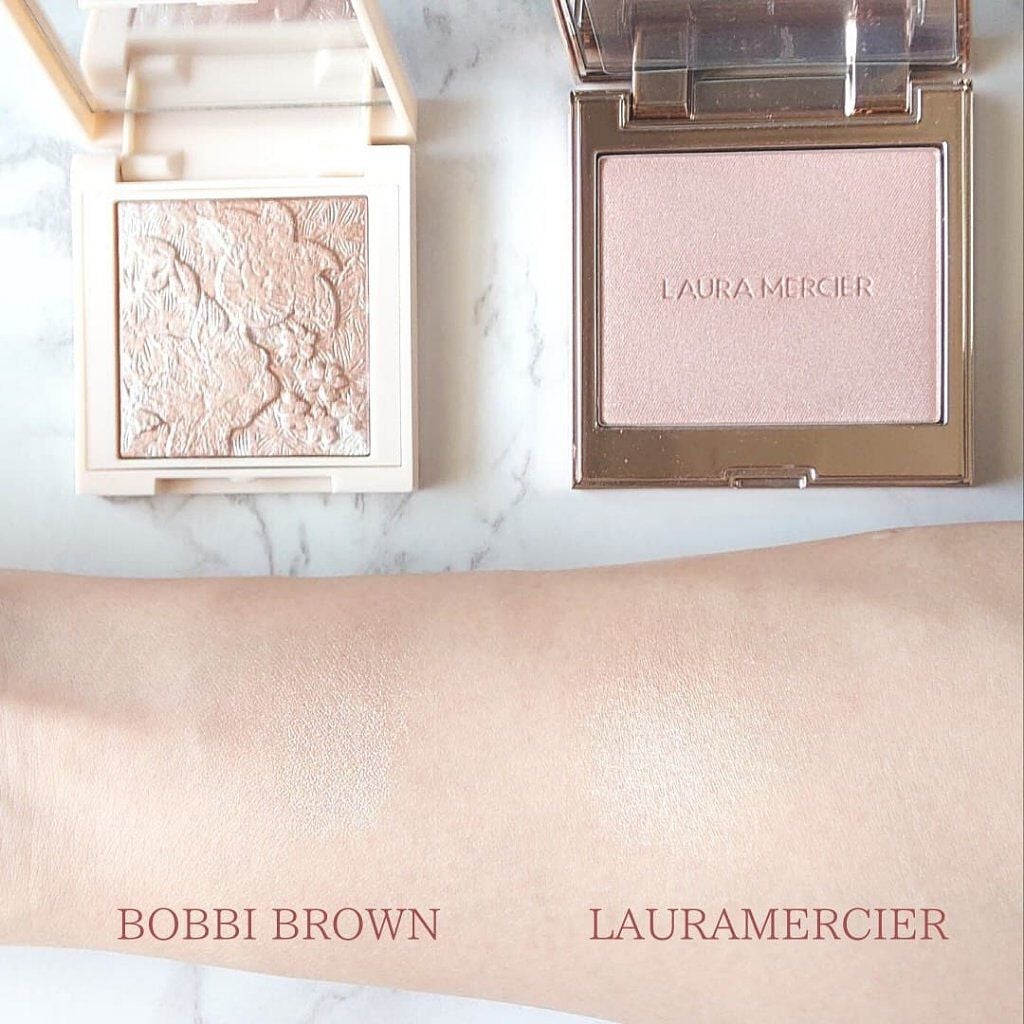 ミニハイライティングパウダー/BOBBI BROWN/パウダーハイライトを使ったクチコミ(2枚目)