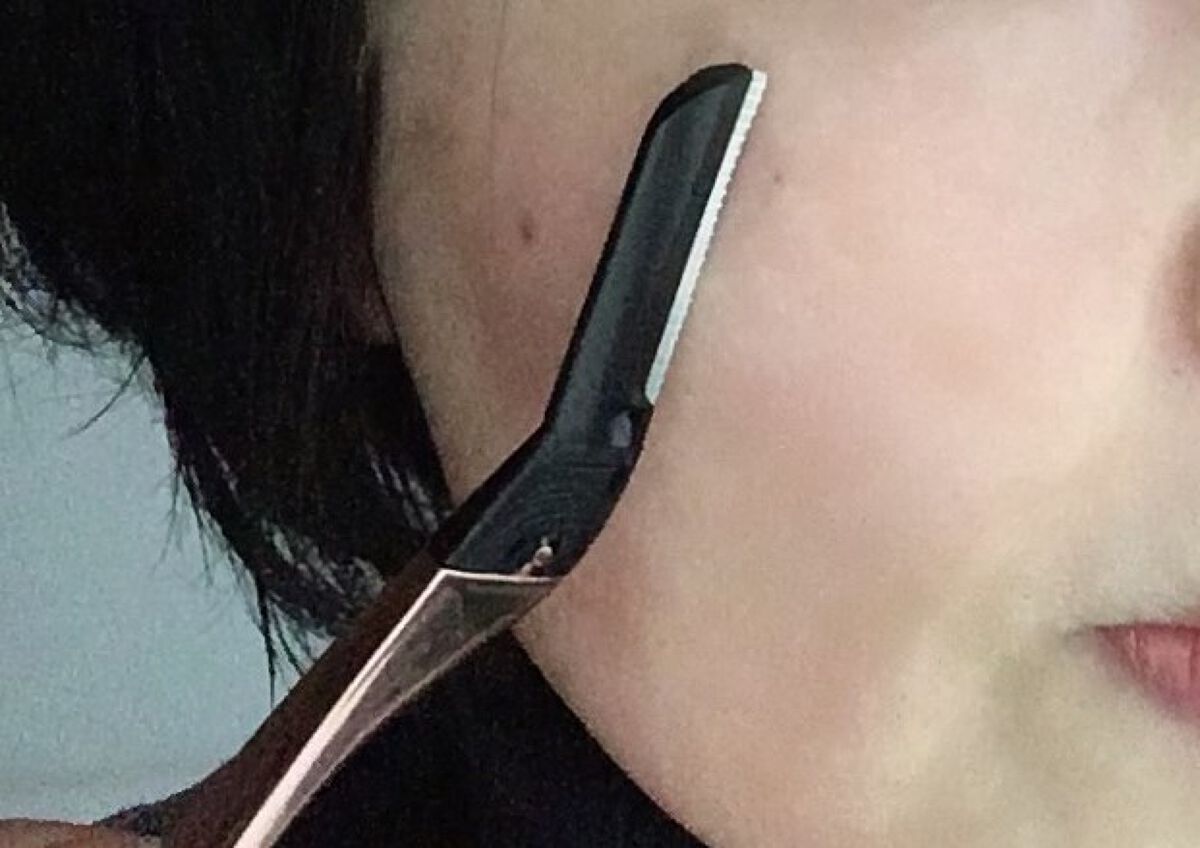 サロンプラス トーンアップ フェイススムーサー ホルダー（刃付き）/サロンプラス/シェーバーを使ったクチコミ（2枚目）