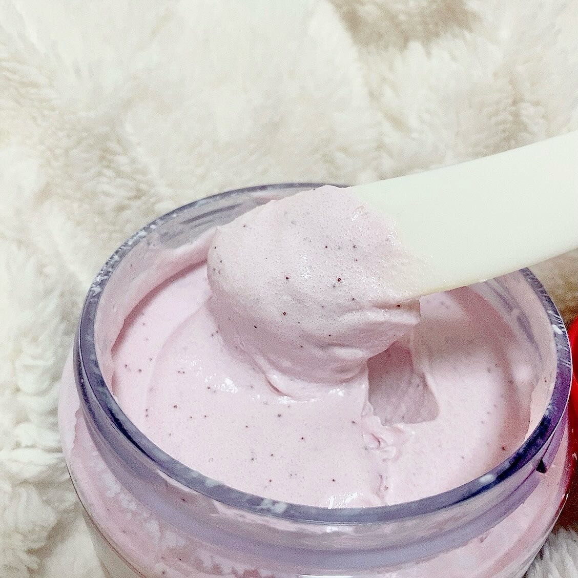 ダヴ ふわとろ　クリーミースクラブ チェリー＆アプリコットミルク/ダヴ/ボディスクラブを使ったクチコミ（2枚目）