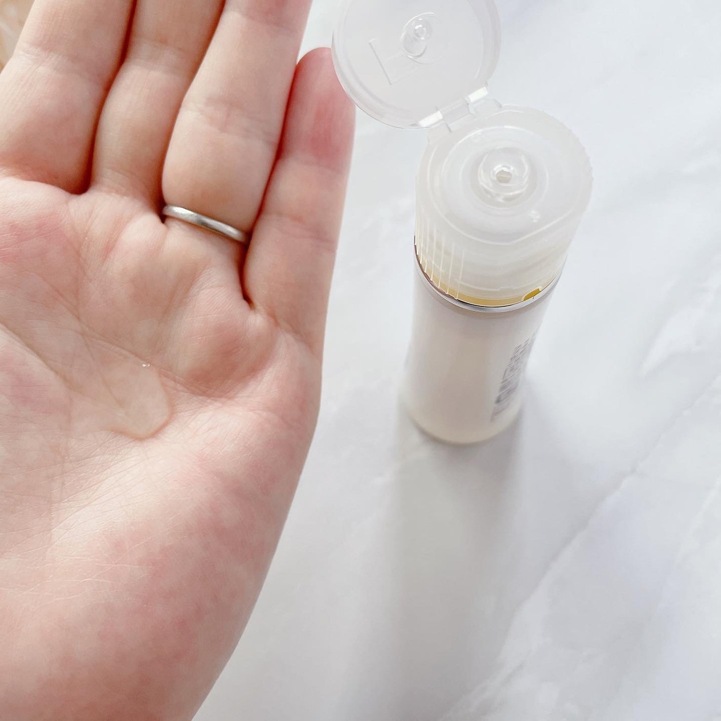 ブライトニング 化粧液 II しっとり<医薬部外品>/ファンケル/化粧水を使ったクチコミ(3枚目)