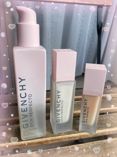 GIVENCHY スキン PFCT ローションのクチコミ「GIVENCHYスキンケアライン✨約1年前の購入品💖

試供品もよかったし、
パケがピンクと透.....」（1枚目）