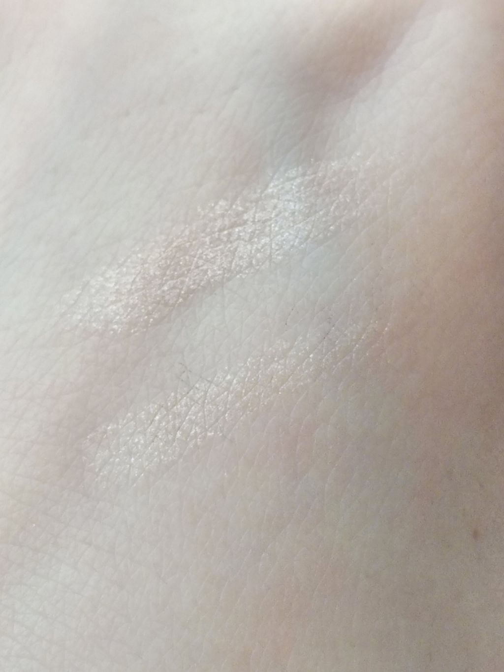 シルキースムースアイクレヨン No.03 シャンデリアベージュ/キャンメイク/リキッドアイシャドウを使ったクチコミ（3枚目）