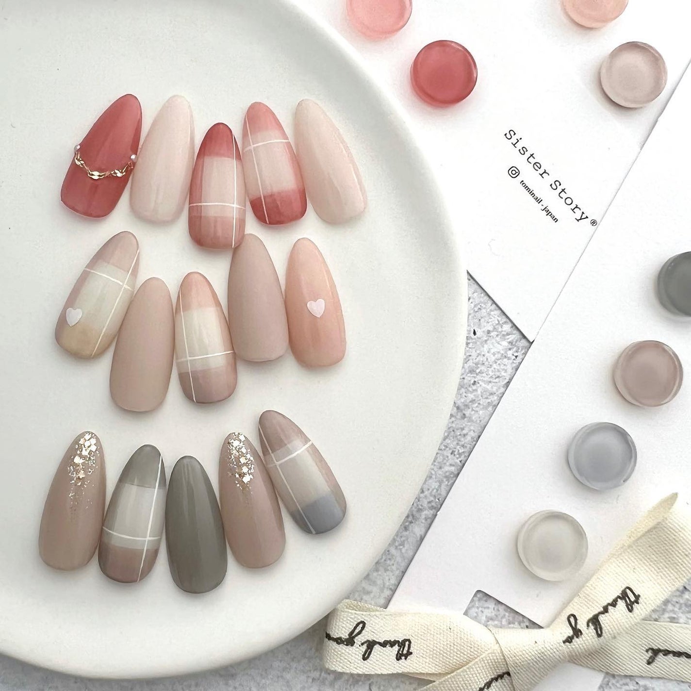 naomi on LIPS 「🆕newcolorでチェック🤲1つのパレットの色で可愛いチェッ..」(1枚目)