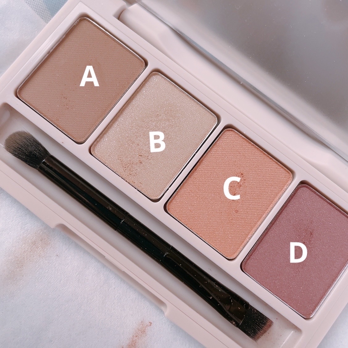 足しパレ 05 抜け感アイブロウ/Fujiko/アイシャドウパレットを使ったクチコミ（1枚目）