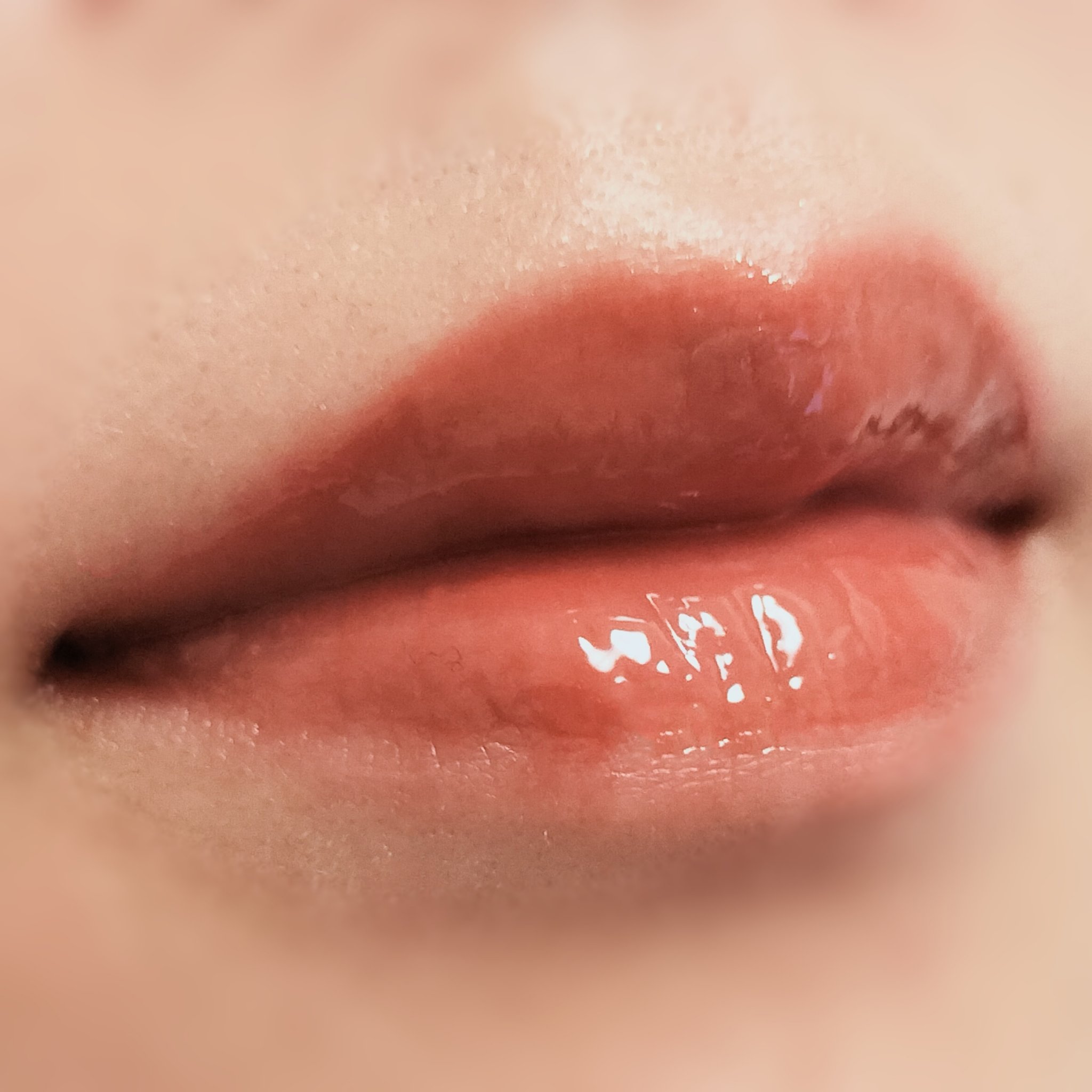 ジューシーパンピンググロス/INTO U/リップグロスを使ったクチコミ（3枚目）