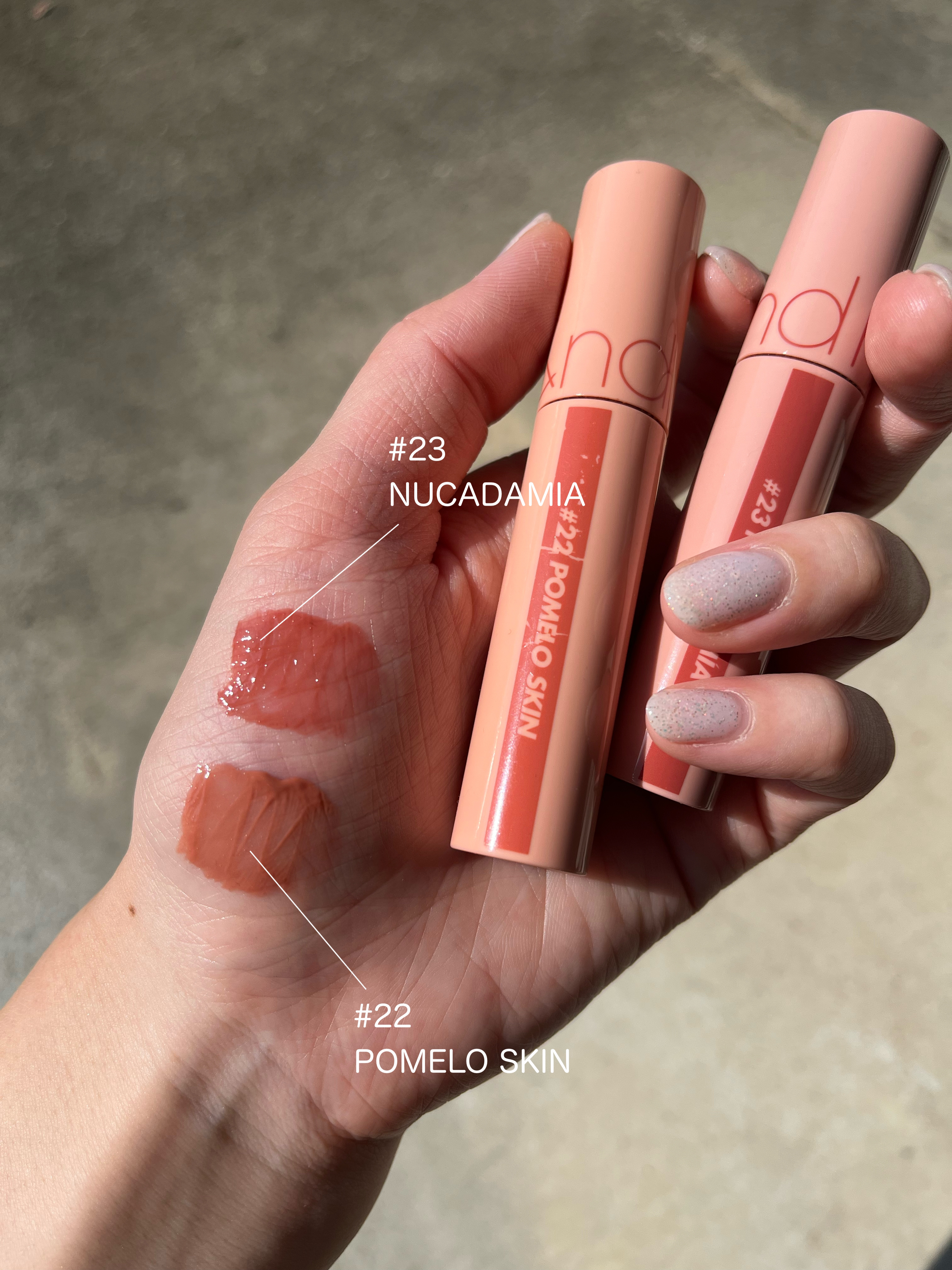 ジューシーラスティングティント/rom&nd/リップティントを使ったクチコミ（2枚目）