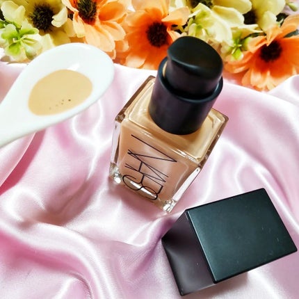 ライトリフレクティング ファンデーション/NARS/リキッドファンデーションを使ったクチコミ(2枚目)