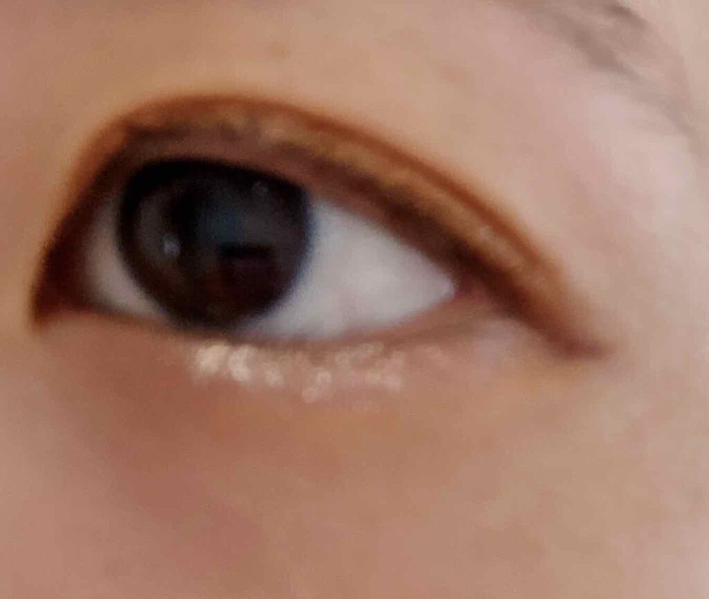 トゥインクル グリッター/innisfree/リキッドアイライナーを使ったクチコミ（2枚目）