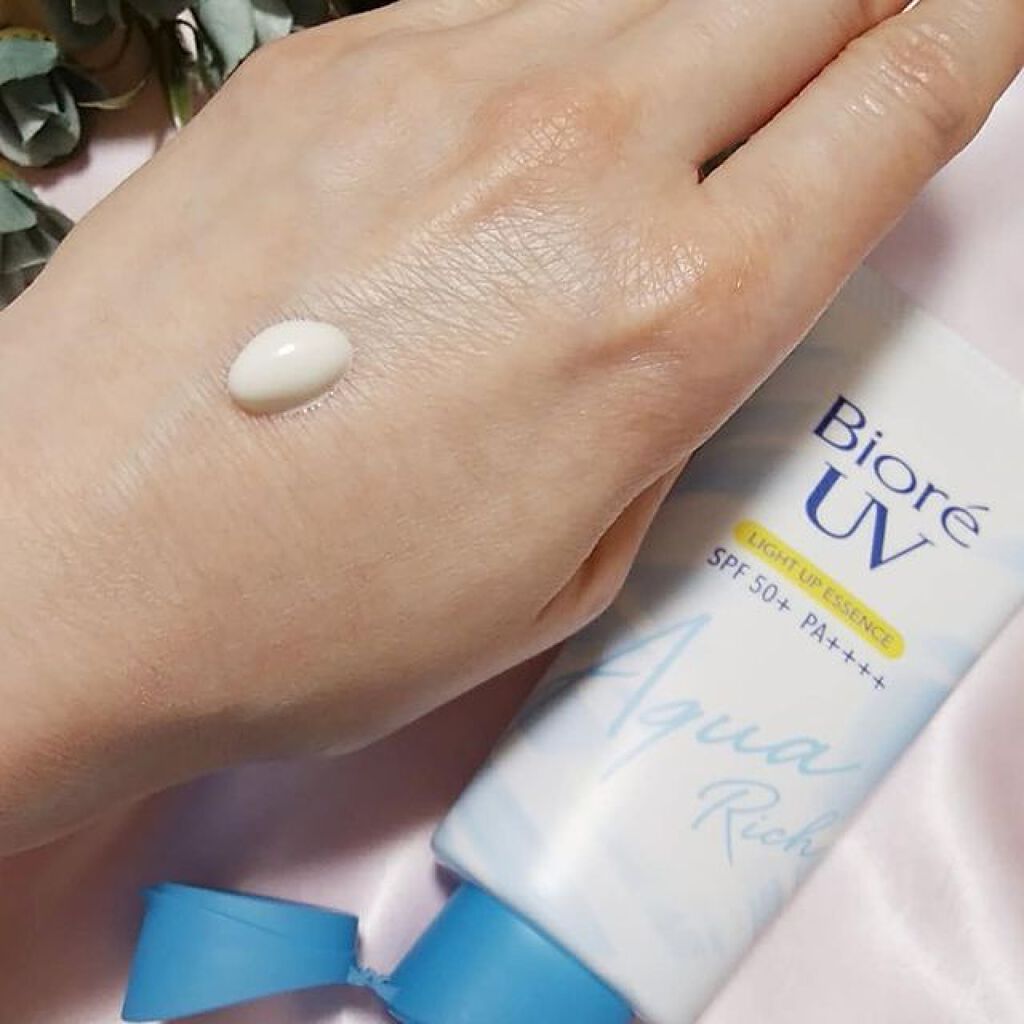 ビオレUV アクアリッチ ライトアップエッセンス/ビオレ/日焼け止めクリームを使ったクチコミ(2枚目)