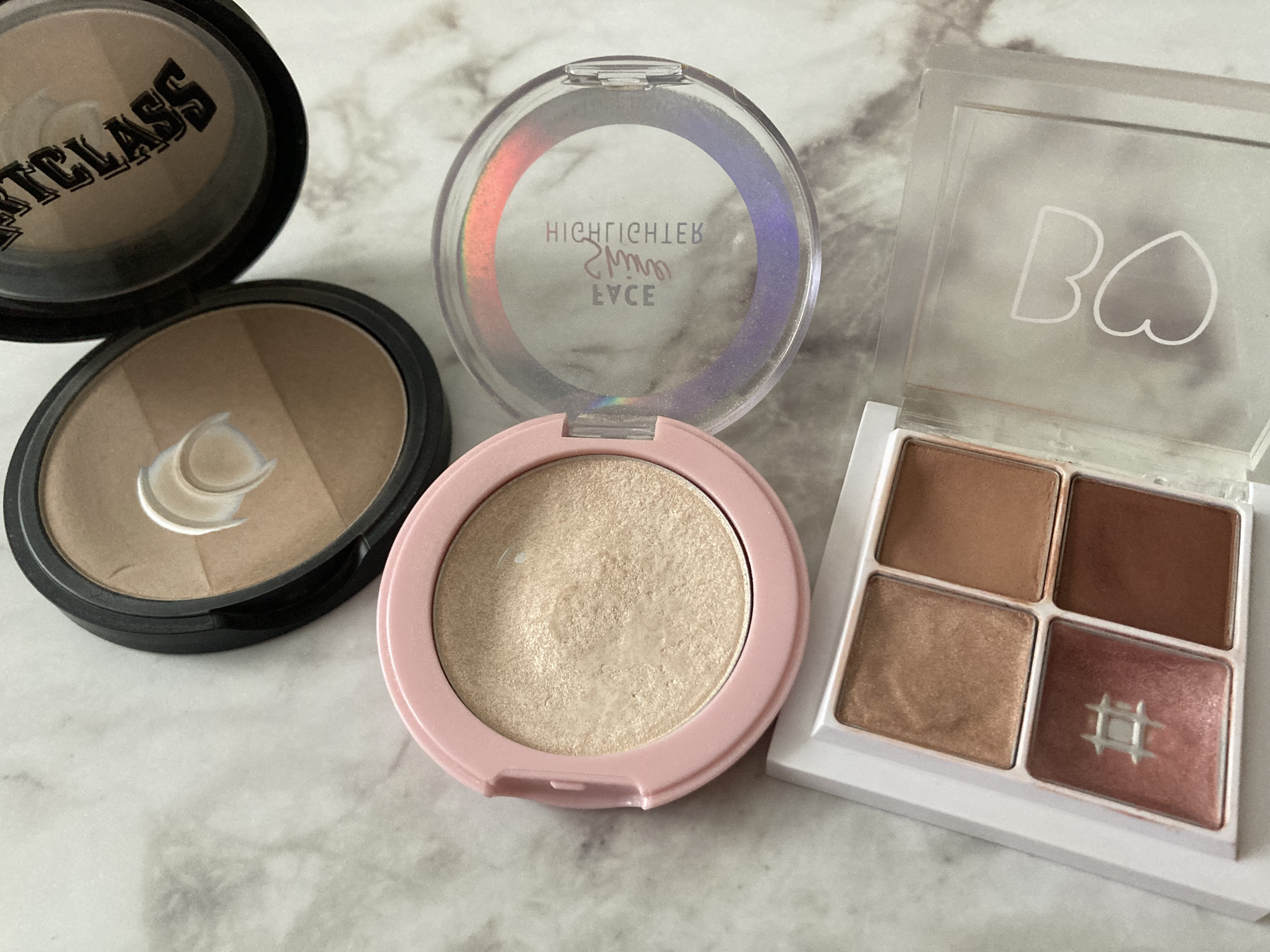 フェイスシャインハイライト スターライト/ETUDE/パウダーハイライトを使ったクチコミ（2枚目）