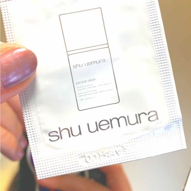 ペタルスキン フルイド ファンデーション/shu uemura/リキッドファンデーションを使ったクチコミ（1枚目）