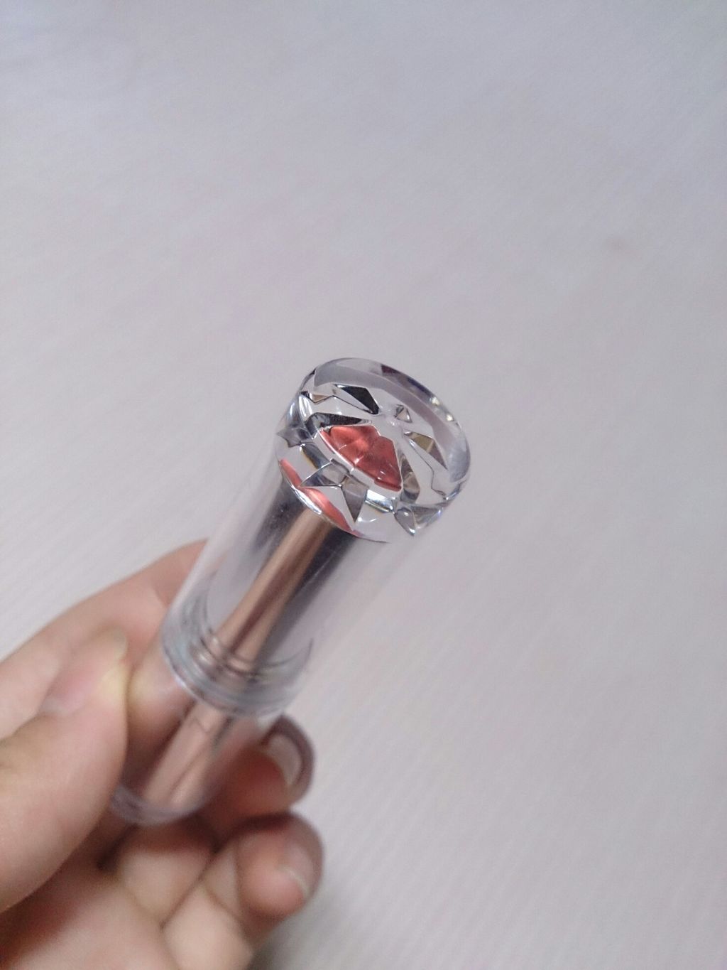 ラスティンググロスリップ/CEZANNE/口紅を使ったクチコミ（3枚目）