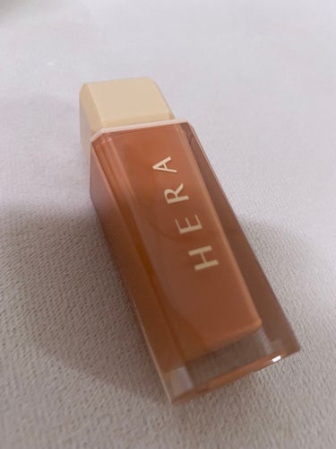 HERA センシュアルスパイシーヌードグロスのクチコミ「
自然な感じがほしくて、この色に！

実際に塗ってみたら
自然で、馴染みやすい😊

とても気に.....」（2枚目）