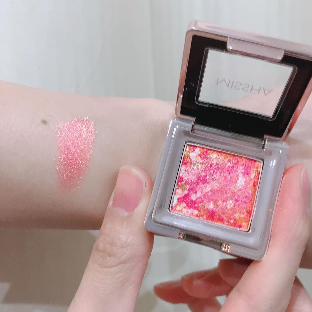 グリッタープリズム シャドウ/MISSHA/グリッターを使ったクチコミ（1枚目）