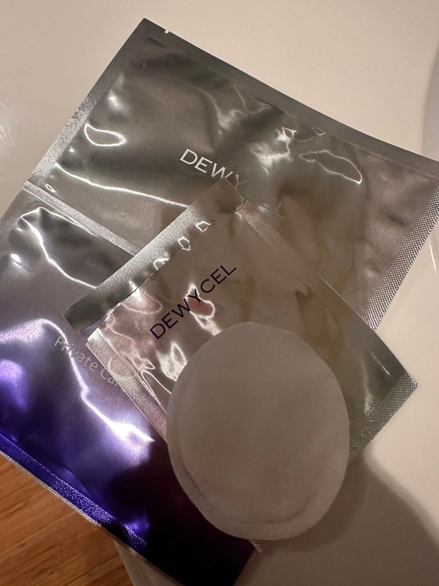 shiny_cosme_oig on LIPS 「韓国のBestieのイチオシパックなので購入してみました。上と..」(1枚目)