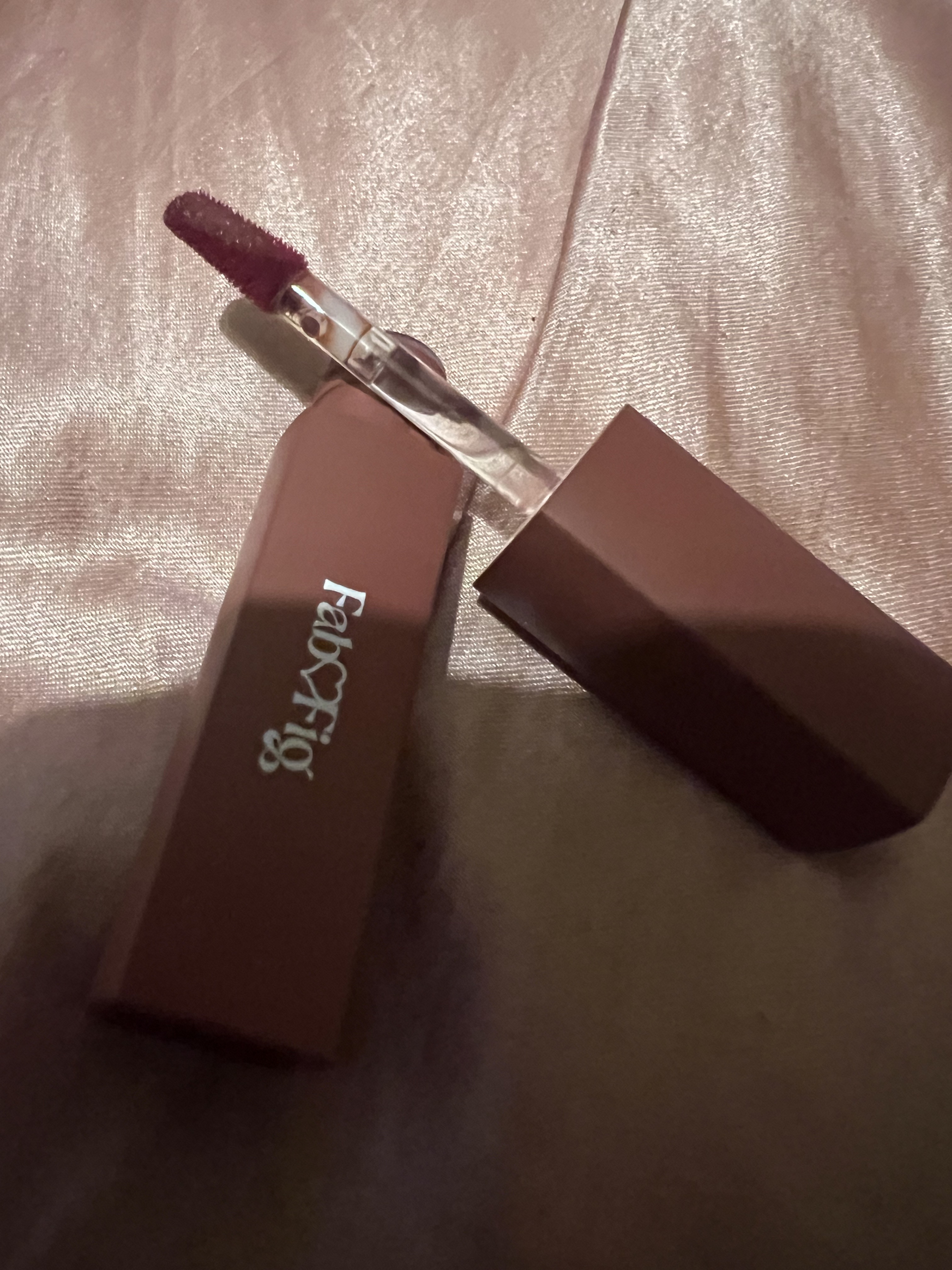 グローイングウォーターティント/Fab Fig/リップティントを使ったクチコミ（3枚目）