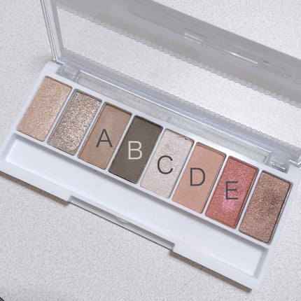 スイーツコレクション/マリブビューティー/アイシャドウパレットを使ったクチコミ(3枚目)