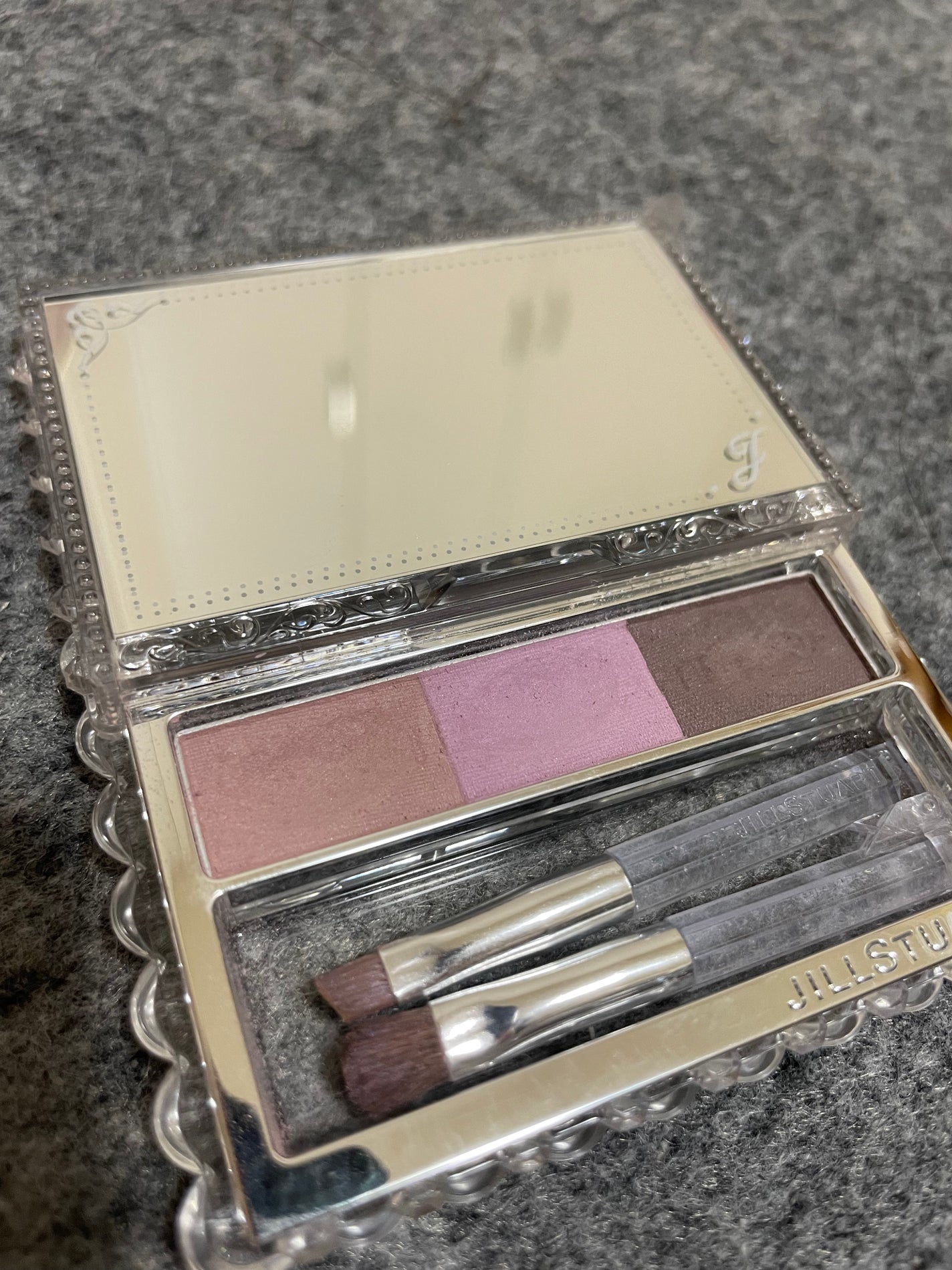 ジルスチュアート ニュアンスブロウパレット/JILL STUART/パウダーアイブロウを使ったクチコミ(1枚目)