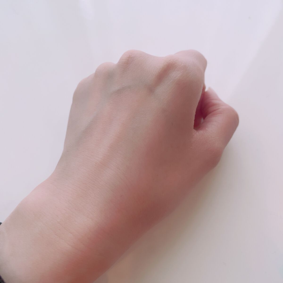 モイスト ハンドクリーム/EORA/ハンドクリームを使ったクチコミ（2枚目）