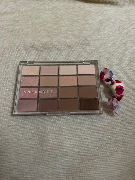 ソフトブラーリングアイパレット/wakemake/アイシャドウパレットを使ったクチコミ(5枚目)