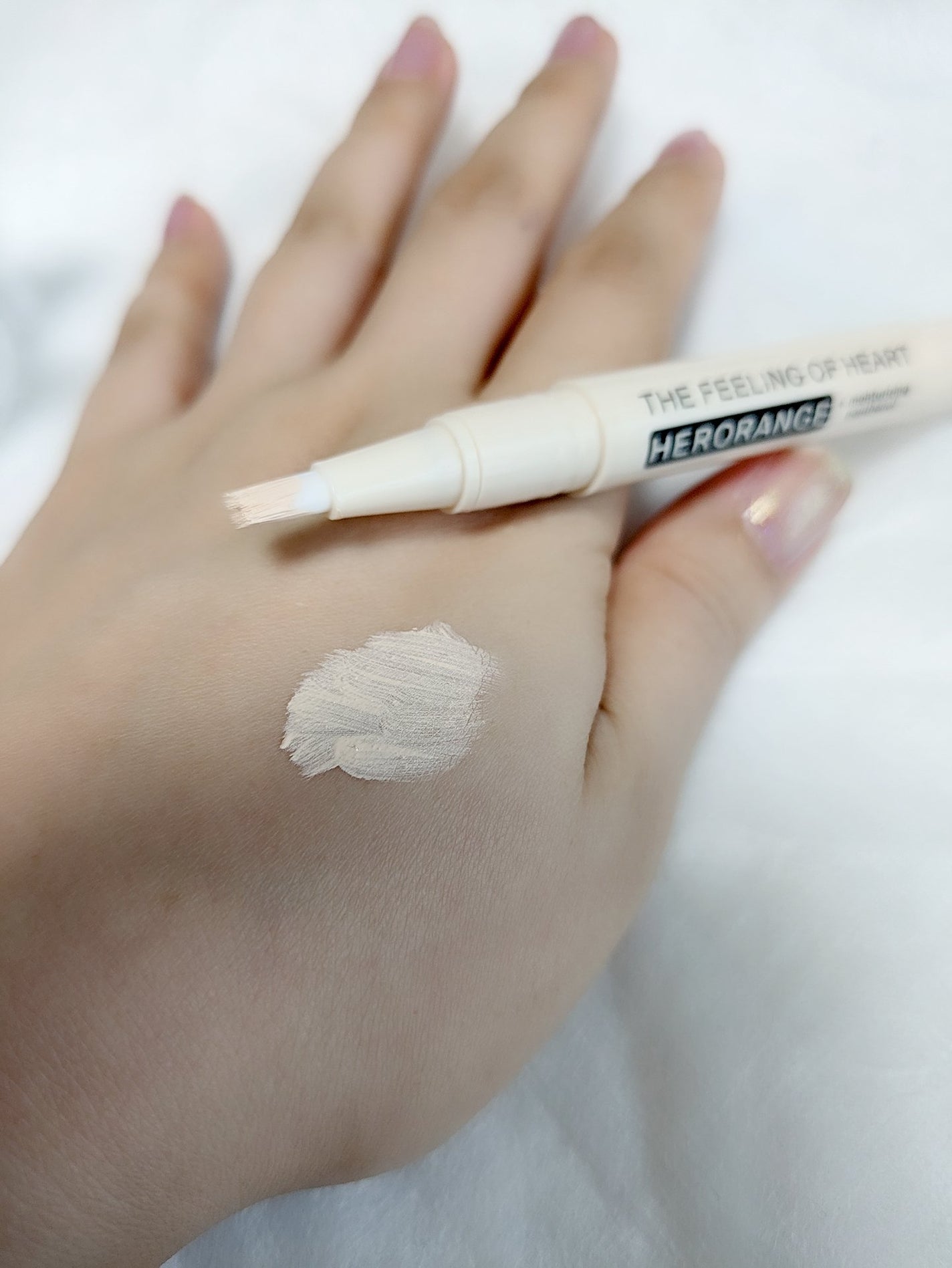 chinyan28 on LIPS 「Qoo10でふと見つけた筆タイプのコンシーラー(。・ω・。)ノ..」(3枚目)