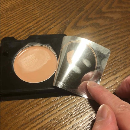 フローレス フィット/COVERMARK/クリーム・エマルジョンファンデーションを使ったクチコミ(2枚目)