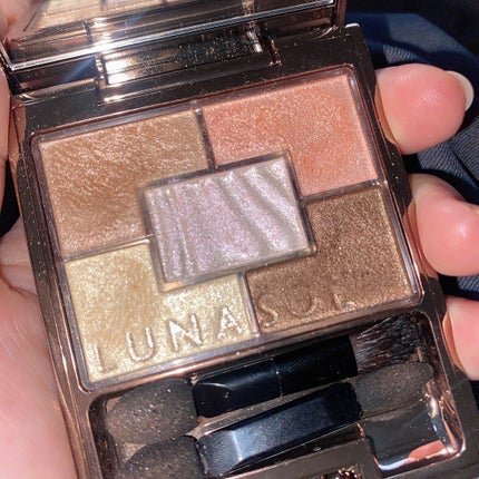 オーロライズアイズ/LUNASOL/アイシャドウパレットを使ったクチコミ(2枚目)