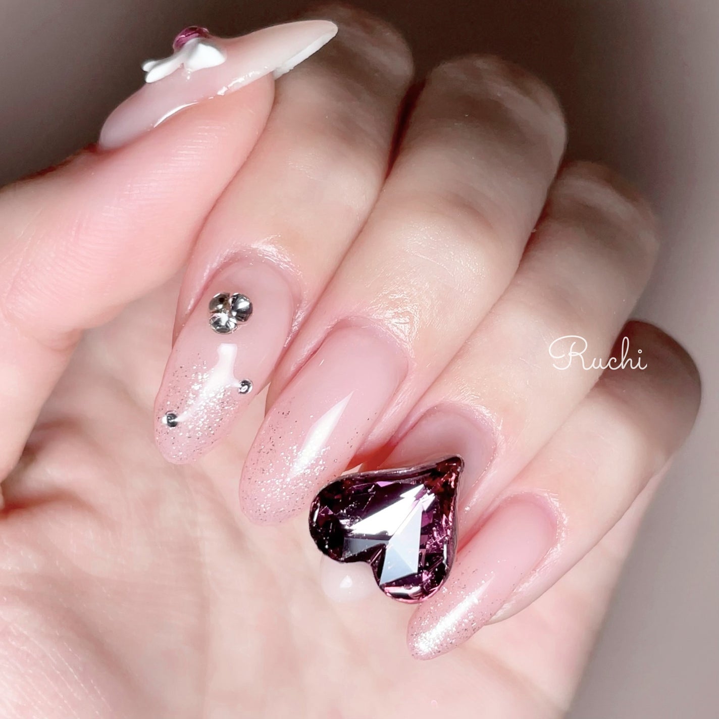 るちあ on LIPS 「♡.*・。先月のセルフネイル。・*.♡先月の投稿し忘れてました..」(3枚目)