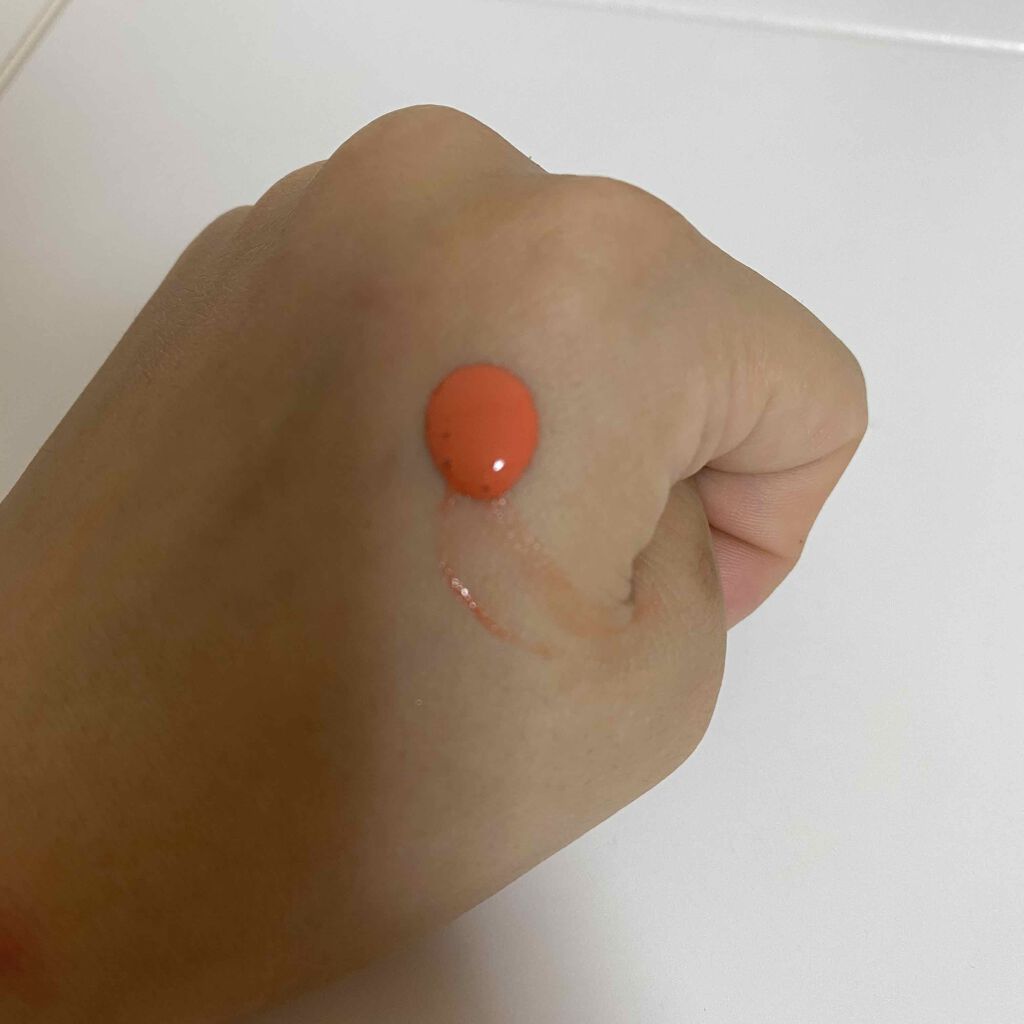 シマー リクイド ブラッシュ 03 蜜柑子 - MITSUKOUJI/SUQQU/リキッドチークを使ったクチコミ（3枚目）