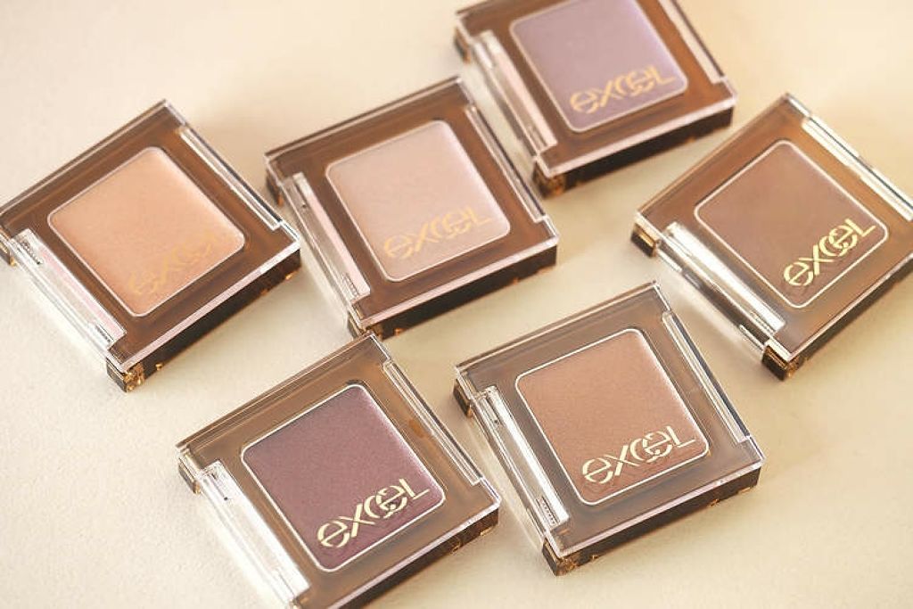 イルミクチュールシャドウ/excel/ジェル・クリームアイシャドウを使ったクチコミ（1枚目）
