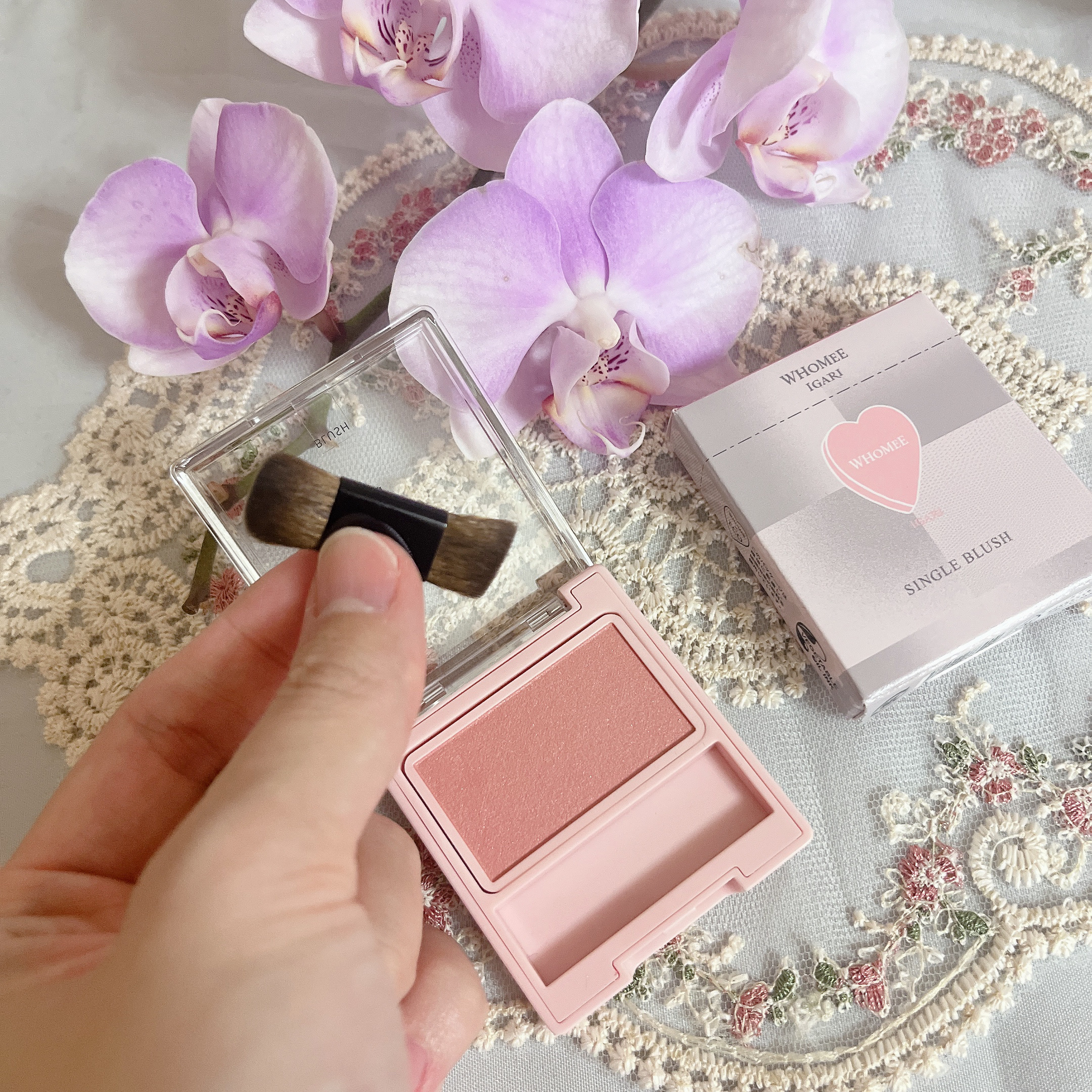 フーミー シングルブラッシュ エリカピンク/WHOMEE/パウダーチークを使ったクチコミ（2枚目）