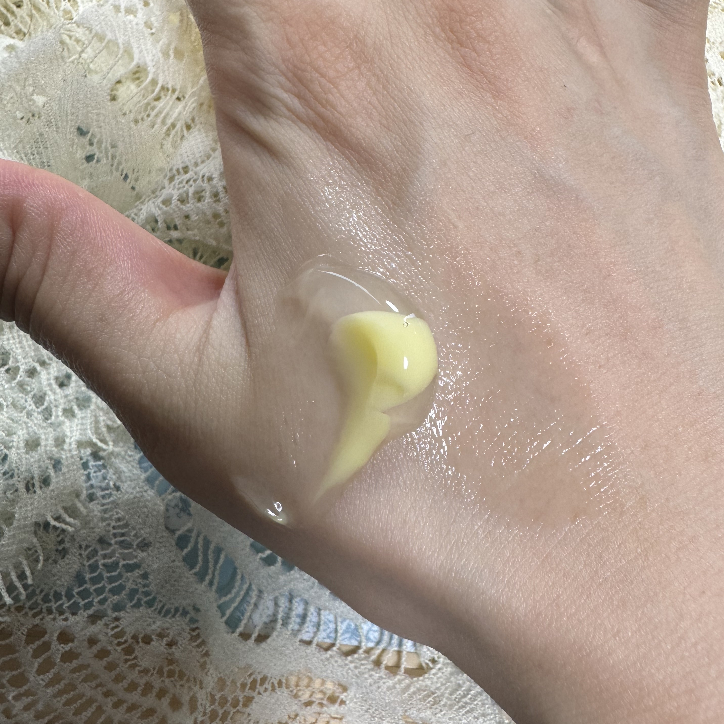 メラジュランホワイトトーニングクリーム&EMS美顔器/MEDITHERAPY/その他スキンケアを使ったクチコミ（3枚目）