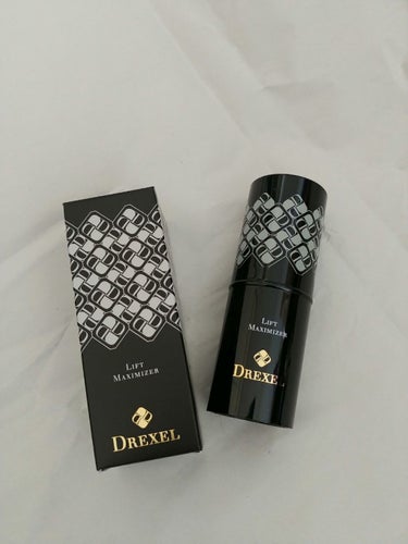 DREXEL リフトマキシマイザー 23.5g♥


下から上に向かって塗布し、指でクルクルするとよりフィットし、浅い小ジワが目立たなくなり即効性があります。深いシワまではカバー出来ませんでしたが、ヒト