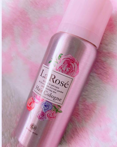 HOUSE OF ROSEのヘアコロンです(o´艸`)
香りはバラなのですが嫌な匂いではなく、生花のような瑞々しいバラの香りです！くどくありません！
大きさも小さいので持ち歩くのも楽ちん☆*。
朝ヘアセ