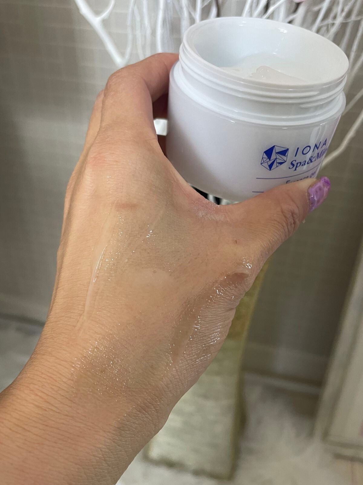 エッセンス ジェル/イオナ スパ&ミネラル/オールインワン化粧品を使ったクチコミ(6枚目)