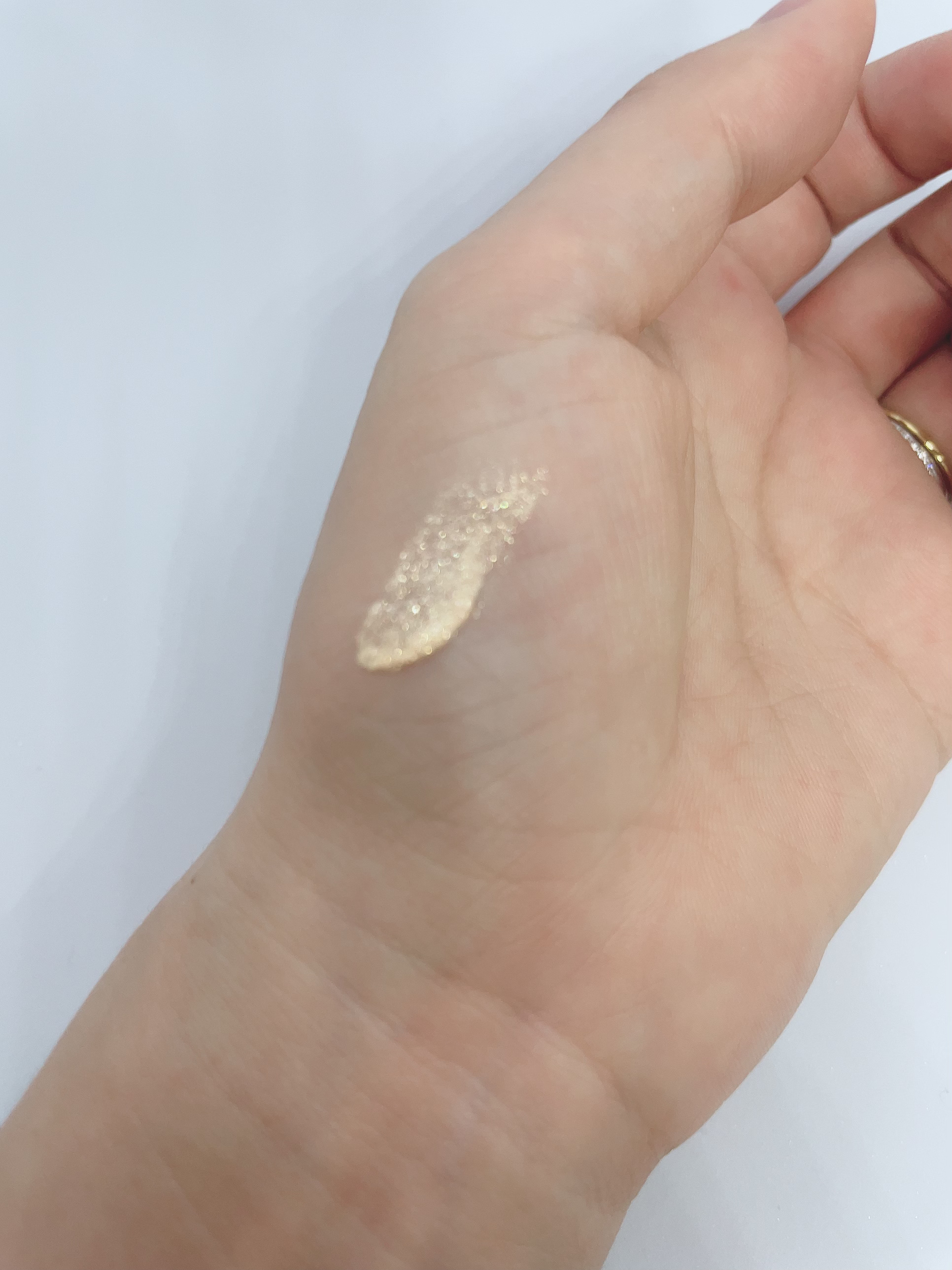 メタリックジュエリーリキッド EX-1 ゴールド系/KATE/リキッドアイシャドウを使ったクチコミ（2枚目）